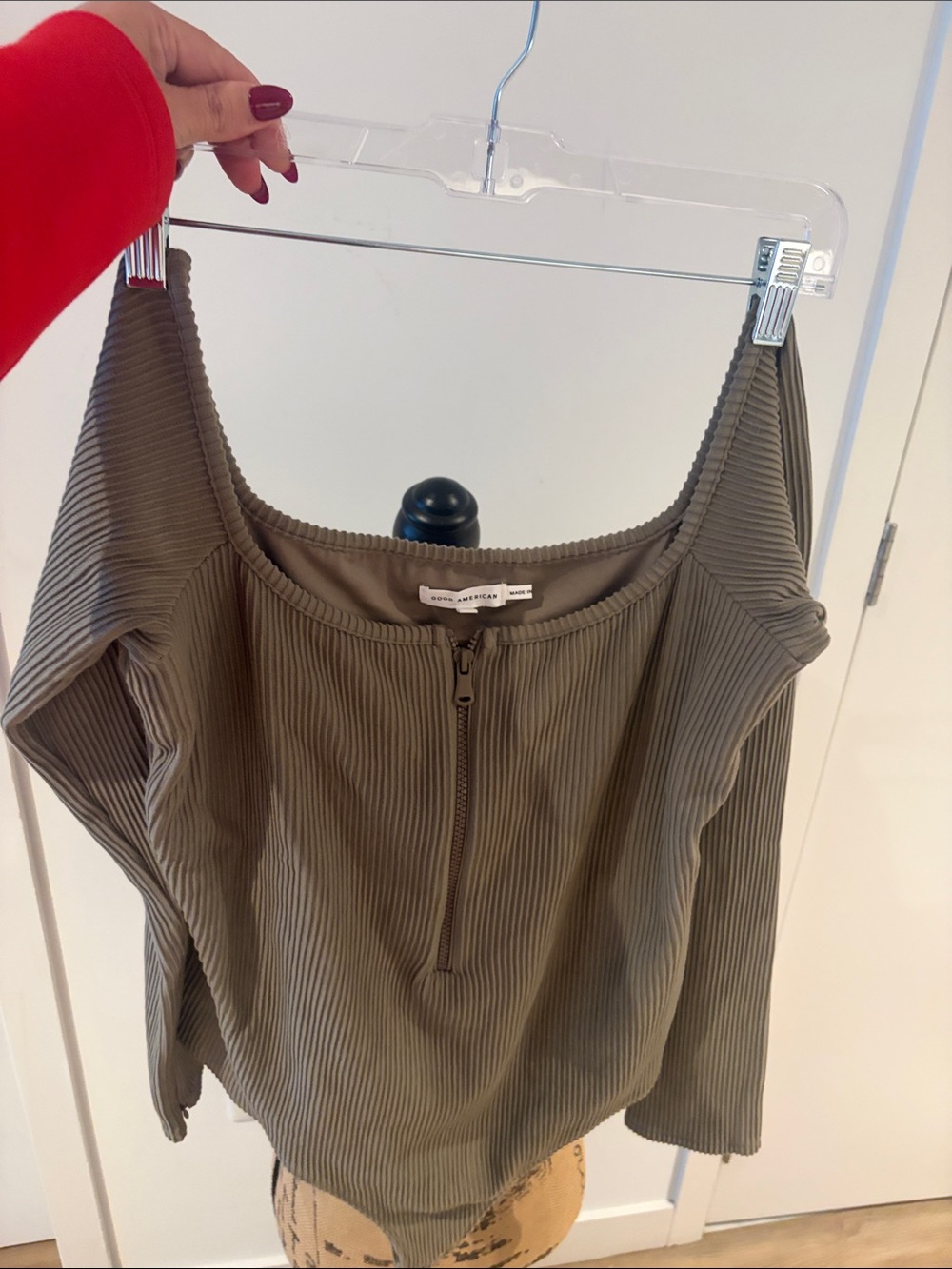 Good American Olive Ribbed Zip-Front Scoop Bodysuit